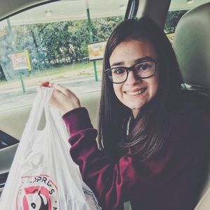 Meet your Posher, Abby